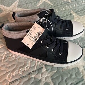 Boys Size 6 Youth Sneakers Brand New With Tags
